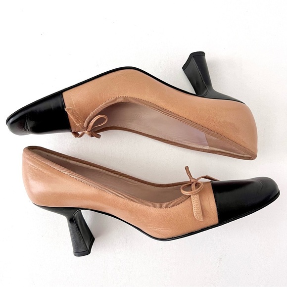 CHANEL | Vintage Beige & Black Leather Cap Toe Square Pumps Bow Logo EU 37.5 - Picture 10 of 16